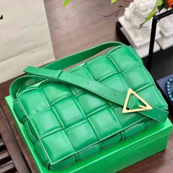 shoulder bag women crossbody bottage venates backpack purse handbags seam leather ladies metal chain classic woven messenger bag luxurys des
shoulder bag women crossbody bottage venates backpack purse handbags seam leather ladies metal chain classic woven messenger bag luxurys des