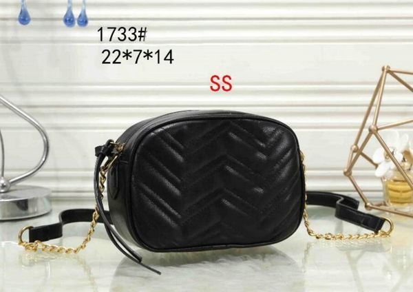 2021 gold chain Shoulder Bags Marmont Sweetheart Bag Handbag Messenger Women Totes Fashion Handbags Crossbody Clutch Purse Wallet M45621, Red
2021 gold chain Shoulder Bags Marmont Sweetheart Bag Handbag Messenger Women Totes Fashion Handbags Crossbody Clutch Purse Wallet M45621, Red