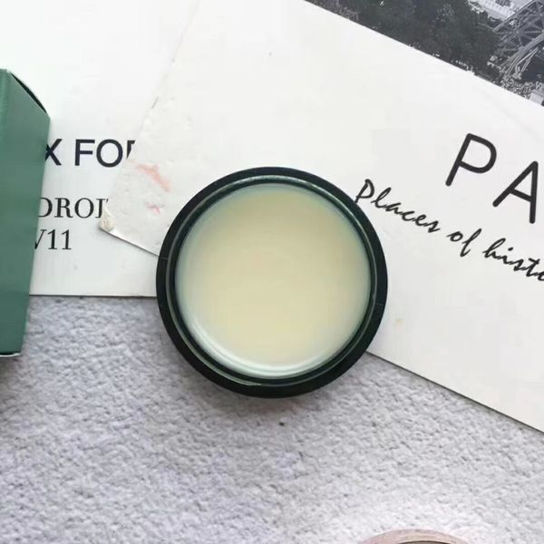selling the lip balm 9g with rose-gold cap deep hydrating nutritious sleeping lip mask dhl
selling the lip balm 9g with rose-gold cap deep hydrating nutritious sleeping lip mask dhl