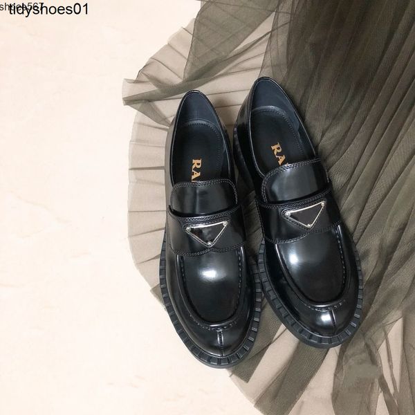 lefu shoes women 's leather shoes british leather with one foot small thick soled thick heel same triangular, Black
lefu shoes women 's leather shoes british leather with one foot small thick soled thick heel same triangular, Black
