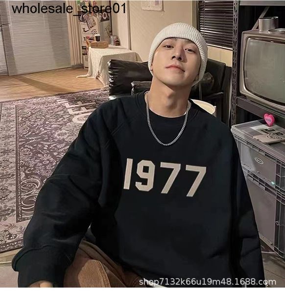 men's hoodies sweatshirts essentials round neck plush sweater american oversize niche high street fashion brand ins men's fog1977, Black
men's hoodies sweatshirts essentials round neck plush sweater american oversize niche high street fashion brand ins men's fog1977, Black