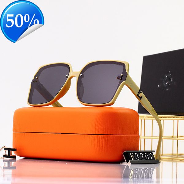 men's sunglasses designer women's 2022 new h letter sunglass anti ultraviolet polarized square sunglass glass round face net red, White;black
men's sunglasses designer women's 2022 new h letter sunglass anti ultraviolet polarized square sunglass glass round face net red, White;black