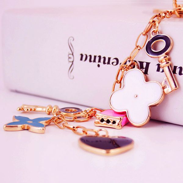 keychain boutique creative good luck four leaf clover fashion brands keyrings womens bag accessories metal pendant pendant car small charm, Silver
keychain boutique creative good luck four leaf clover fashion brands keyrings womens bag accessories metal pendant pendant car small charm, Silver