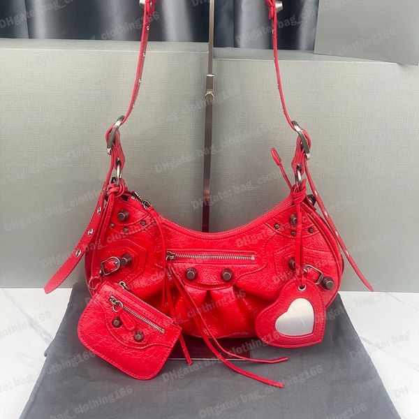 handbag designer bags le cagole xs s womens bag aged silver hardware zipped pouch shoulder bag designers balencigas crossbody handbags
handbag designer bags le cagole xs s womens bag aged silver hardware zipped pouch shoulder bag designers balencigas crossbody handbags