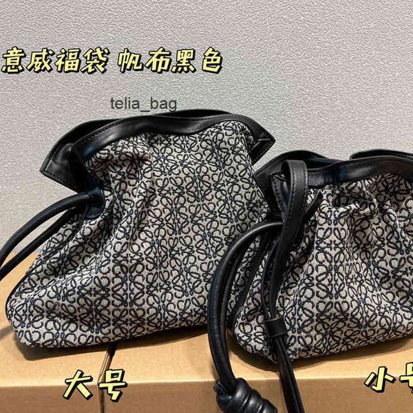 bags crossbody loews designer handbags canvas embroidered blessing linen versatile european american style single shoulder messenger portabl
bags crossbody loews designer handbags canvas embroidered blessing linen versatile european american style single shoulder messenger portabl