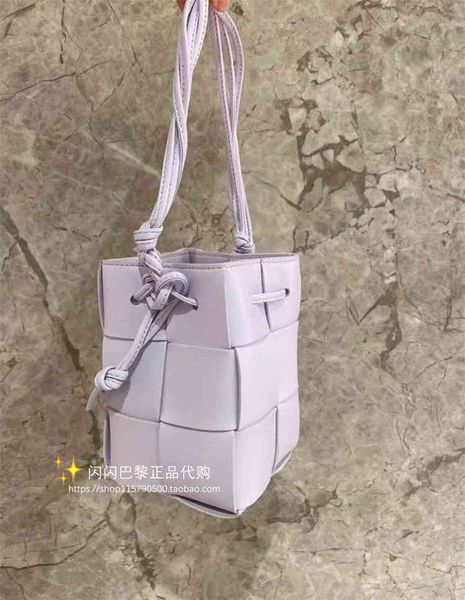 designer bags 2022 green cassette woven waist bag woven square tofu botegaass totes luxury chain vintage cassette pillow square dumpling 2cd
designer bags 2022 green cassette woven waist bag woven square tofu botegaass totes luxury chain vintage cassette pillow square dumpling 2cd