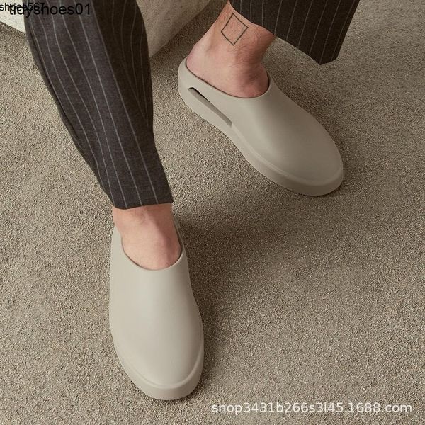 essential slippers men 's high version one foot slippers feeling fashion high street lovers of on shit season, Black
essential slippers men 's high version one foot slippers feeling fashion high street lovers of on shit season, Black