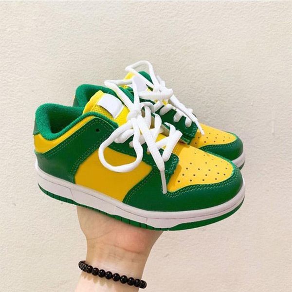 2022 childrens kids trainer sneakers for boy girl sports black white chunky dunks low cows trainers boys and girls athletic outdoor sneakers, Black;red
2022 childrens kids trainer sneakers for boy girl sports black white chunky dunks low cows trainers boys and girls athletic outdoor sneakers, Black;red