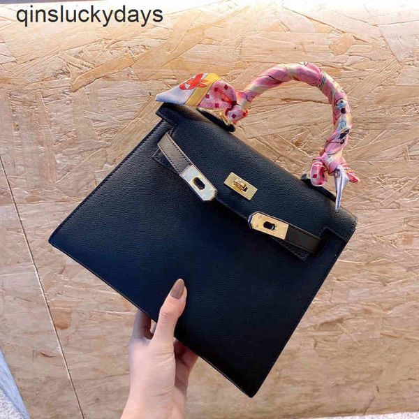designer herme handbags this year's fashion high-grade women's summer 2022 single shoulder messenger luxurys b
designer herme handbags this year's fashion high-grade women's summer 2022 single shoulder messenger luxurys b