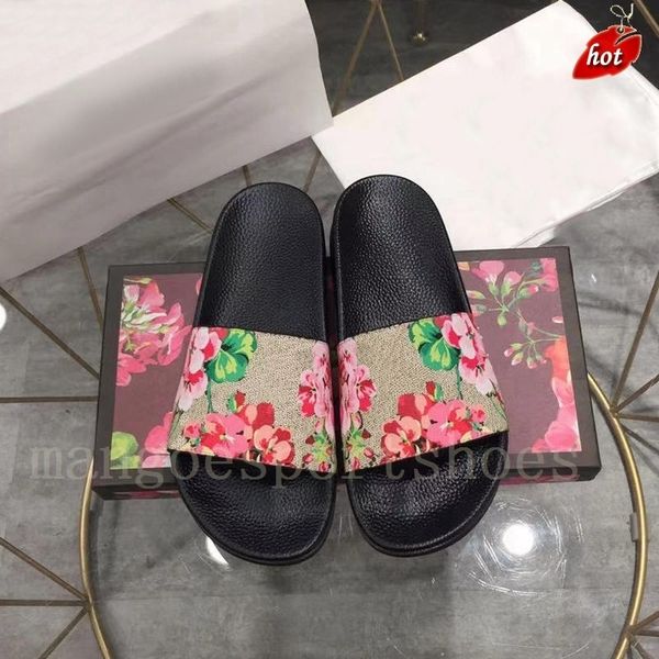 designer slides mens women slippers summer sandals beach slide flat platform ladies sandali bathroom home shoes flip flops striped causal
designer slides mens women slippers summer sandals beach slide flat platform ladies sandali bathroom home shoes flip flops striped causal