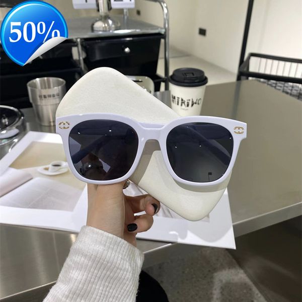 men's sunglasses designer women's 2022d new glass sunglass personalized fashion oval sunglass sun visors for men and women, White;black
men's sunglasses designer women's 2022d new glass sunglass personalized fashion oval sunglass sun visors for men and women, White;black