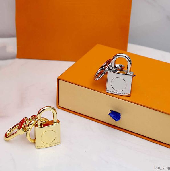 2022 high qualtiy brand designer astronaut keychain accessories design key ring alloy metal car key chains gift box baiying, Silver
2022 high qualtiy brand designer astronaut keychain accessories design key ring alloy metal car key chains gift box baiying, Silver