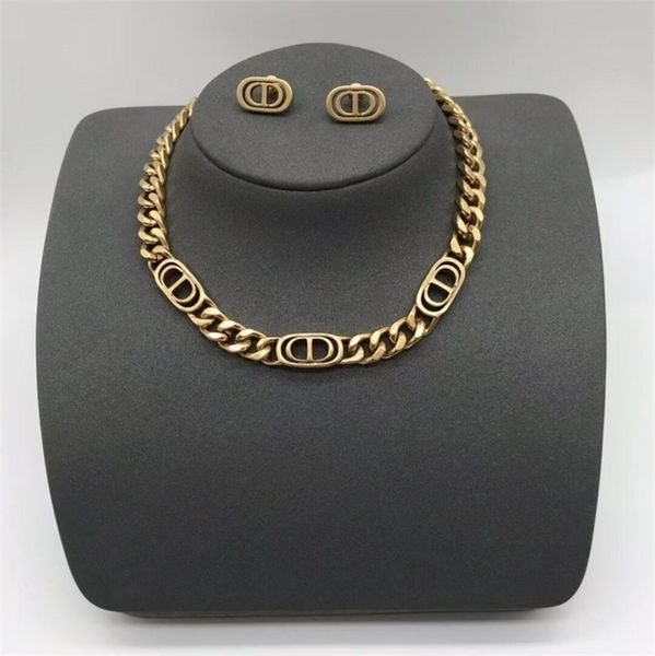 chokers design jewel earrings classic letter necklace feminine temperament with red clavicle chain bracelet, Golden;silver
chokers design jewel earrings classic letter necklace feminine temperament with red clavicle chain bracelet, Golden;silver
