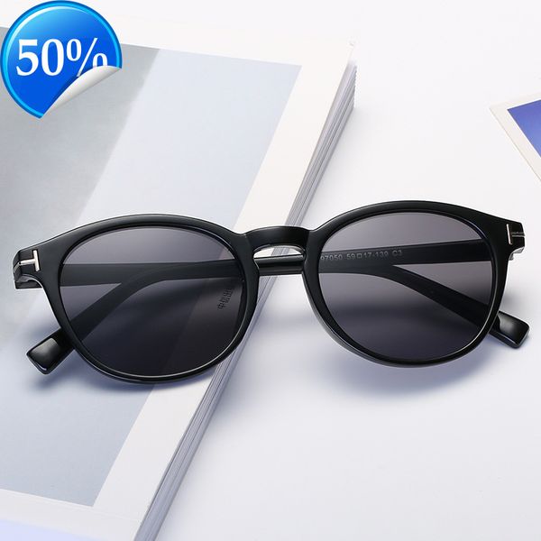 men's sunglasses designer women's new fashion leisure round frame sunglass trend t-shaped men's personality, White;black
men's sunglasses designer women's new fashion leisure round frame sunglass trend t-shaped men's personality, White;black