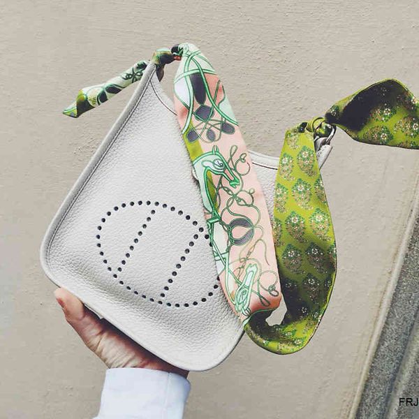 bags designer evelin herme 221 new hollowed out bucket bag head layer cow leather litchi womens one shoulder cross mobile axps
bags designer evelin herme 221 new hollowed out bucket bag head layer cow leather litchi womens one shoulder cross mobile axps