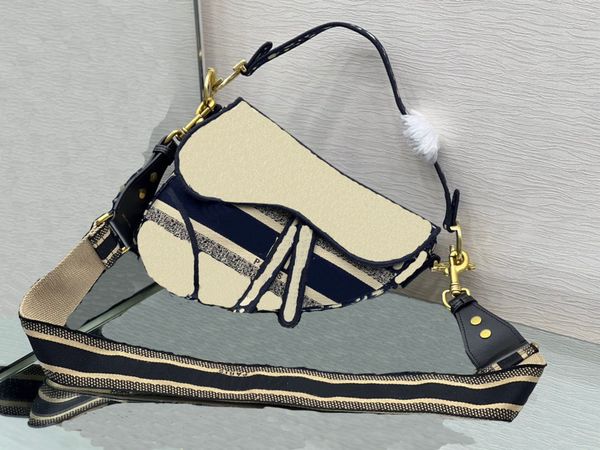 pochette coussin bags handbag french a designer women luxurys designers classic pattern backpack purse 252312432
pochette coussin bags handbag french a designer women luxurys designers classic pattern backpack purse 252312432