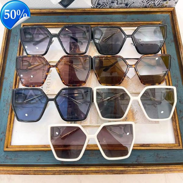 men's sunglasses designer women's d family's new tiktok net red same plate large square ins style women's fashion sungla, White;black
men's sunglasses designer women's d family's new tiktok net red same plate large square ins style women's fashion sungla, White;black