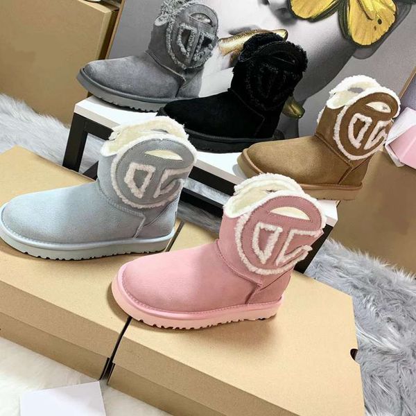 new handbag snow boots winter women's black wool bootss designer warm grey blue cotton boots non-slip versatile fleece flat lace box si
new handbag snow boots winter women's black wool bootss designer warm grey blue cotton boots non-slip versatile fleece flat lace box si