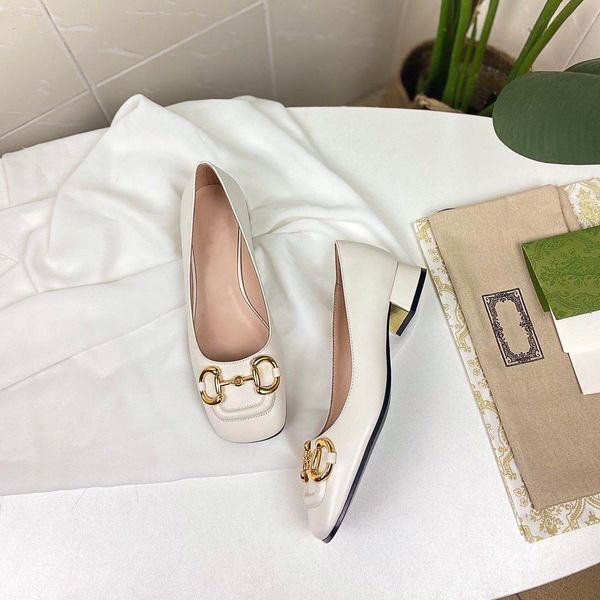 2022 new sneakers shoes fashion luxury designer women girls heels pump patent leather womens red bridal wedding casual flats are us34-4 wwl, Black
2022 new sneakers shoes fashion luxury designer women girls heels pump patent leather womens red bridal wedding casual flats are us34-4 wwl, Black