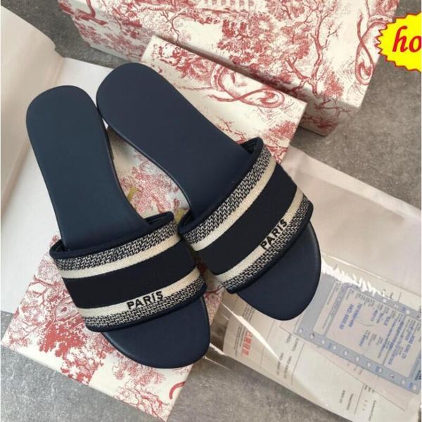 2021 designer leather women sandals summer flat slipper fashion beach woman big head rainbow letters slippers with box size 35-42
2021 designer leather women sandals summer flat slipper fashion beach woman big head rainbow letters slippers with box size 35-42