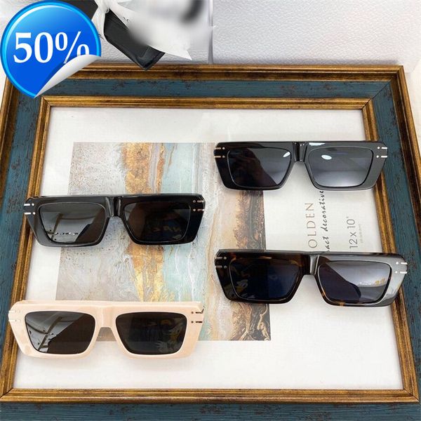 men's sunglasses designer women's 2021 new d family personalized small frame box same signature s2, White;black
men's sunglasses designer women's 2021 new d family personalized small frame box same signature s2, White;black