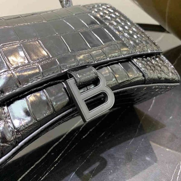 designer balenciga handbag bag female 2022 crocodile hourglass b home leather mini single shoulder messenger c
designer balenciga handbag bag female 2022 crocodile hourglass b home leather mini single shoulder messenger c