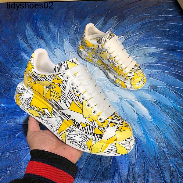 graffiti camouflage maikun small white shoes men's and women's leather stars the same type of muffin thick soled versatile lovers&, Black
graffiti camouflage maikun small white shoes men's and women's leather stars the same type of muffin thick soled versatile lovers&, Black