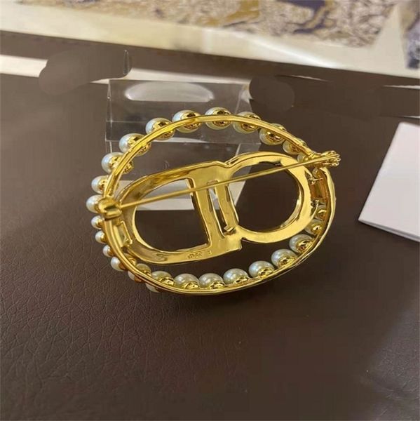 pins brooches design jewel new diamond pearl letter women's clothing accessories temperament pin, Gray
pins brooches design jewel new diamond pearl letter women's clothing accessories temperament pin, Gray