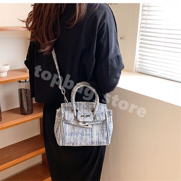 hbp denim shoulder bags women's 2022 popular new crossbody portable shopping wallet card holder
hbp denim shoulder bags women's 2022 popular new crossbody portable shopping wallet card holder