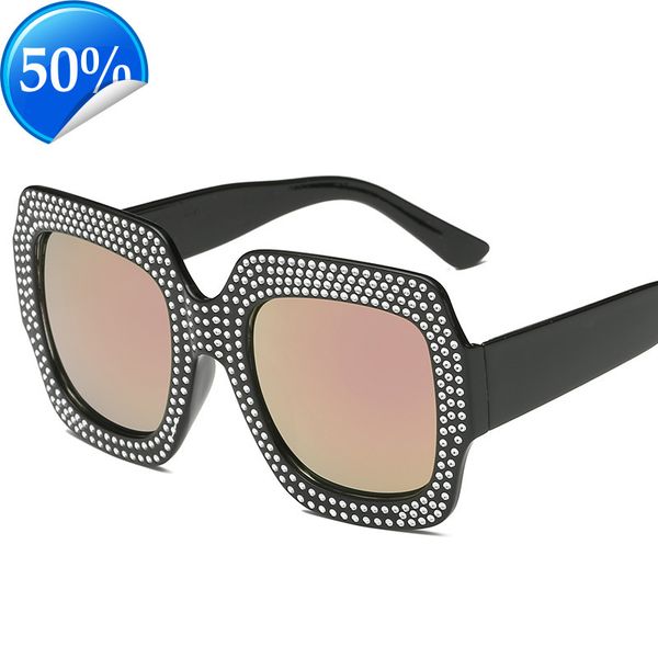 men's sunglasses designer women's personalized diamond gm sunglass sunshade ultraviolet fashion live broadcast, White;black
men's sunglasses designer women's personalized diamond gm sunglass sunshade ultraviolet fashion live broadcast, White;black