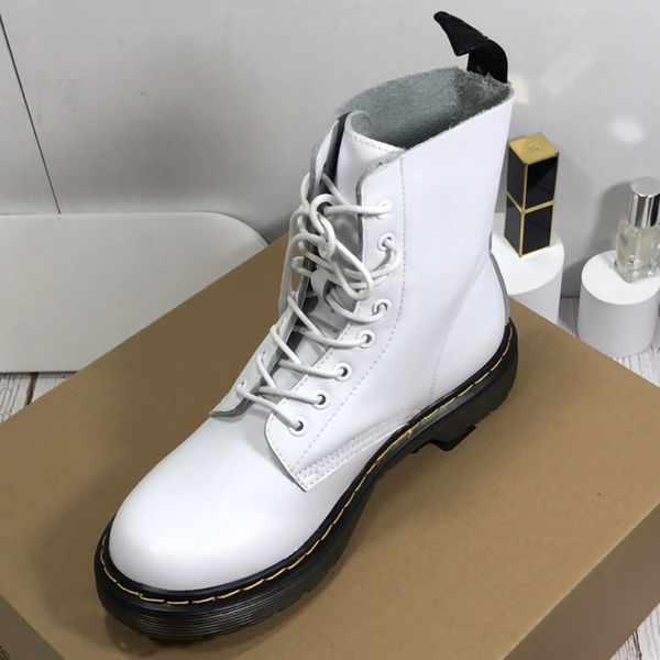 women boots autumn and winter new products beige black lace-up fashion martin shoes short boot
women boots autumn and winter new products beige black lace-up fashion martin shoes short boot