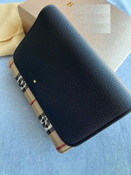 designer shoulder bag handbags style with cowhide fashion versatile bag lattice chain single messenger small square lat
designer shoulder bag handbags style with cowhide fashion versatile bag lattice chain single messenger small square lat