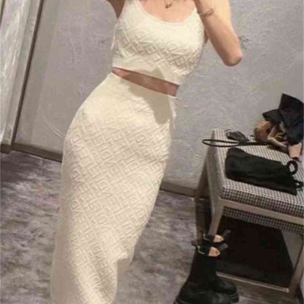 brand two piece dress f home 2022 spring and summer new capsule series relief printing series design, White
brand two piece dress f home 2022 spring and summer new capsule series relief printing series design, White