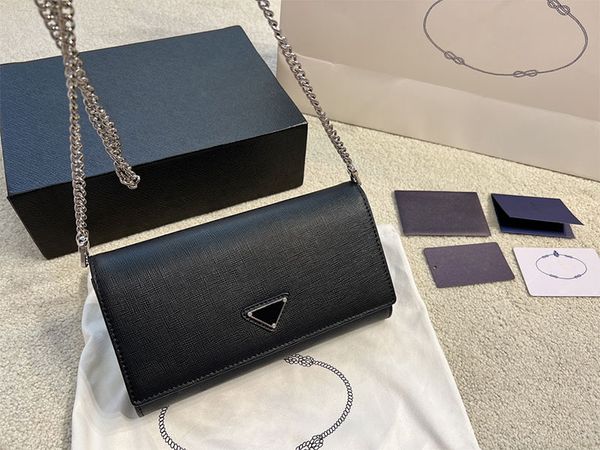 2022 classic luxury designer evening bag plain with chain six colors shoulder bag suitable for different occasions
2022 classic luxury designer evening bag plain with chain six colors shoulder bag suitable for different occasions