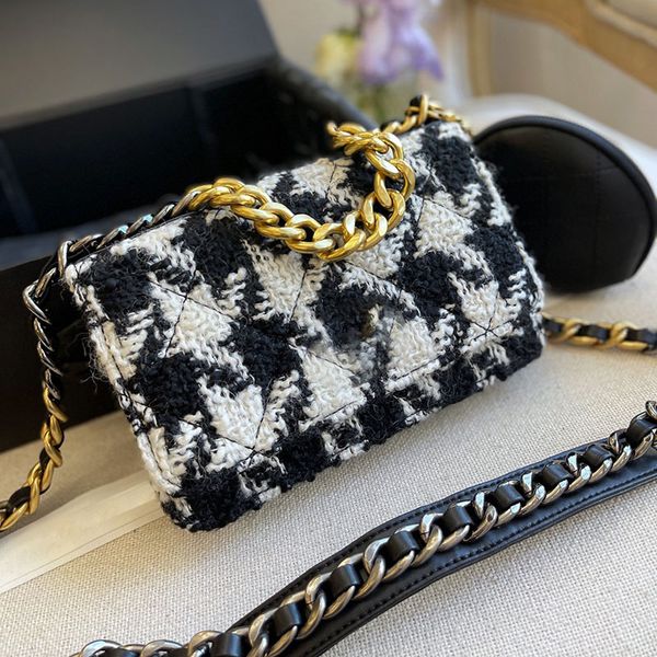 luxury women tweed designer messenger bag black white contrast color classic flip diamond lattice quilted handbag with genuine leather small
luxury women tweed designer messenger bag black white contrast color classic flip diamond lattice quilted handbag with genuine leather small
