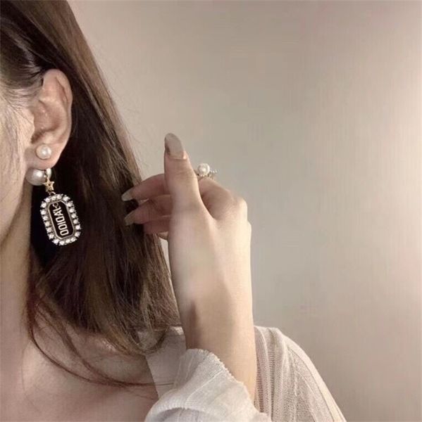 charm design jewel ornament charm earring letter diamond inlaid front and rear pearl earrings brass 925 silver needle red, Golden
charm design jewel ornament charm earring letter diamond inlaid front and rear pearl earrings brass 925 silver needle red, Golden