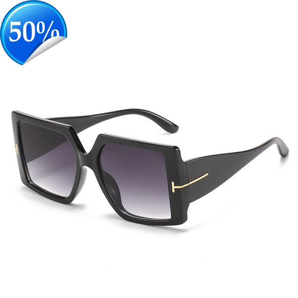 men's sunglasses designer women's trendy box t-shaped sunglass 20814 new personalized versatile for men and women, White;black
men's sunglasses designer women's trendy box t-shaped sunglass 20814 new personalized versatile for men and women, White;black