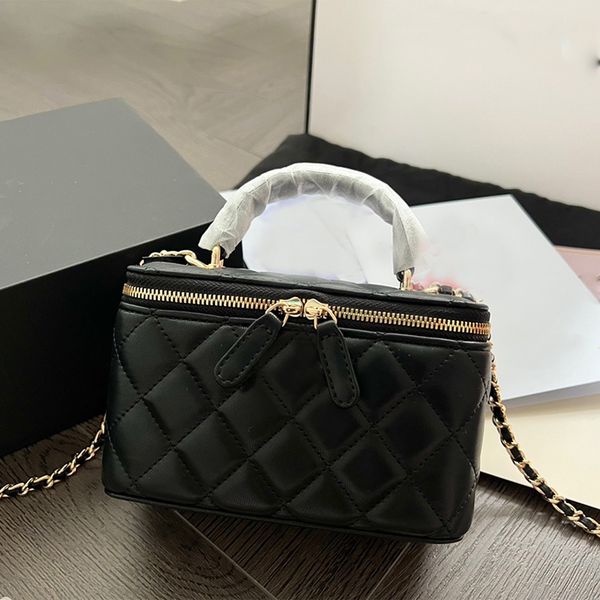 new lady designer bag fashion crossbody bag shoulder handbags woman luxury messenger 22a handle cosmetic case purses man black leather handb
new lady designer bag fashion crossbody bag shoulder handbags woman luxury messenger 22a handle cosmetic case purses man black leather handb