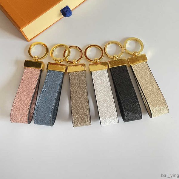 2022 key chain buckle lovers car keychain handmade leather designers keychains men women bag pendant accessories 6 color baiying, Silver
2022 key chain buckle lovers car keychain handmade leather designers keychains men women bag pendant accessories 6 color baiying, Silver