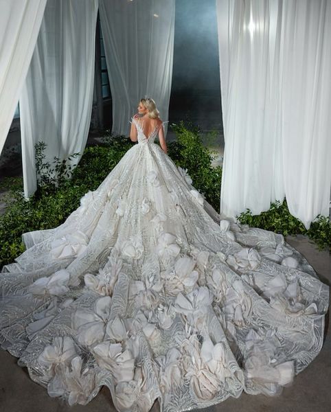 arabic ball gown wedding dress big flower beading crystal shiny sequined robe de mariee country plus size bridal gowns, White
arabic ball gown wedding dress big flower beading crystal shiny sequined robe de mariee country plus size bridal gowns, White