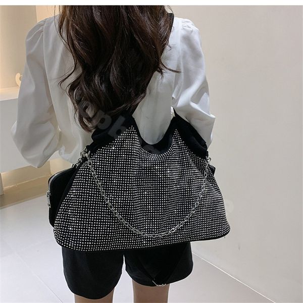 hbp large-capacity shoulder bags full of diamonds for ladies 2022 new trendy messenger tote bag
hbp large-capacity shoulder bags full of diamonds for ladies 2022 new trendy messenger tote bag