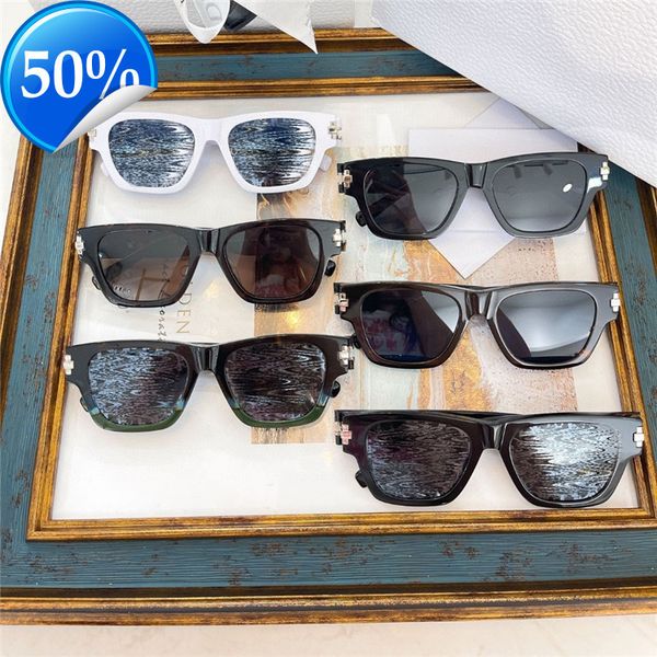 men's sunglasses designer women's family d's new fashionable small square sunglass star's same sunglass blacksuits2u, White;black
men's sunglasses designer women's family d's new fashionable small square sunglass star's same sunglass blacksuits2u, White;black