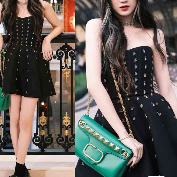 designer bags spring and summer new punk style rivet small square cowhide shoulder metal chain temperament up to people's necsary fashi
designer bags spring and summer new punk style rivet small square cowhide shoulder metal chain temperament up to people's necsary fashi