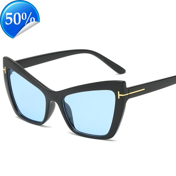 men's sunglasses designer women's super model fashionable sun sunscreen t-shaped small wild cat sun women's, White;black
men's sunglasses designer women's super model fashionable sun sunscreen t-shaped small wild cat sun women's, White;black