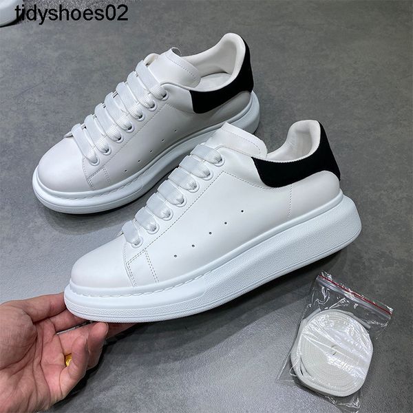 the same style of star grammack small white shoes muffin thick soled sports casual korean fashion couple shoes, Black
the same style of star grammack small white shoes muffin thick soled sports casual korean fashion couple shoes, Black