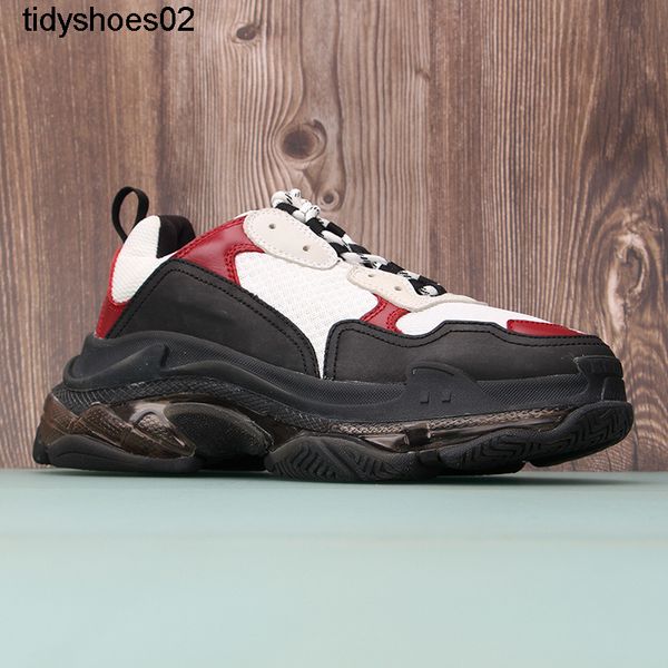 2022 balencaigass home new round shoes head lace up flat heel shallow mouth color contrast young fashion couple dad fashion
2022 balencaigass home new round shoes head lace up flat heel shallow mouth color contrast young fashion couple dad fashion