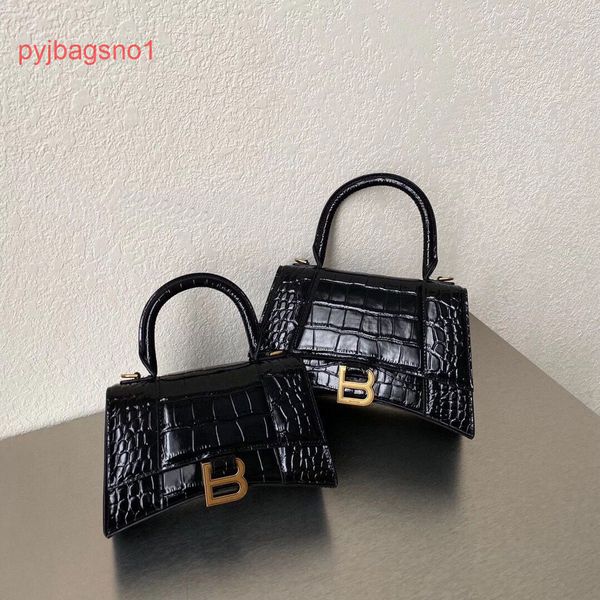 2022ss balencig shoulder bags online store classic hourglass leather crocodile pattern messenger fashion hand
2022ss balencig shoulder bags online store classic hourglass leather crocodile pattern messenger fashion hand