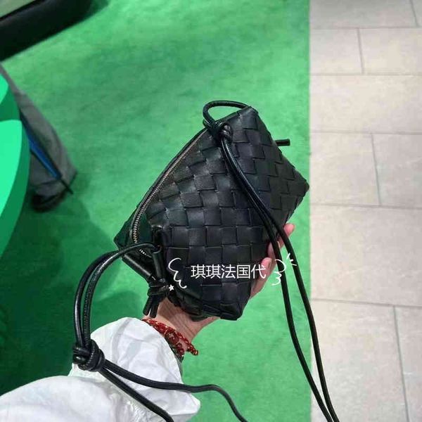 designer bags 2022 green cassette woven waist bag woven square tofu botegaass totes luxury chain vintage cassette pillow square dumpling s0f
designer bags 2022 green cassette woven waist bag woven square tofu botegaass totes luxury chain vintage cassette pillow square dumpling s0f