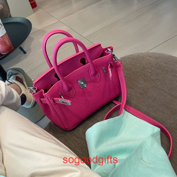 designer bags luxury genuine leather herme women's handbags 2022 spring and summer new fashion texture bag litchi pattern mini handheld
designer bags luxury genuine leather herme women's handbags 2022 spring and summer new fashion texture bag litchi pattern mini handheld