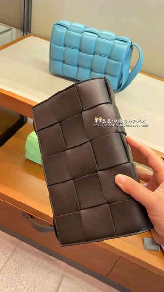 shoulder bag women crossbody bottage venates backpack purse handbags seam leather ladies metal chain classic woven messenger bag luxurys des
shoulder bag women crossbody bottage venates backpack purse handbags seam leather ladies metal chain classic woven messenger bag luxurys des